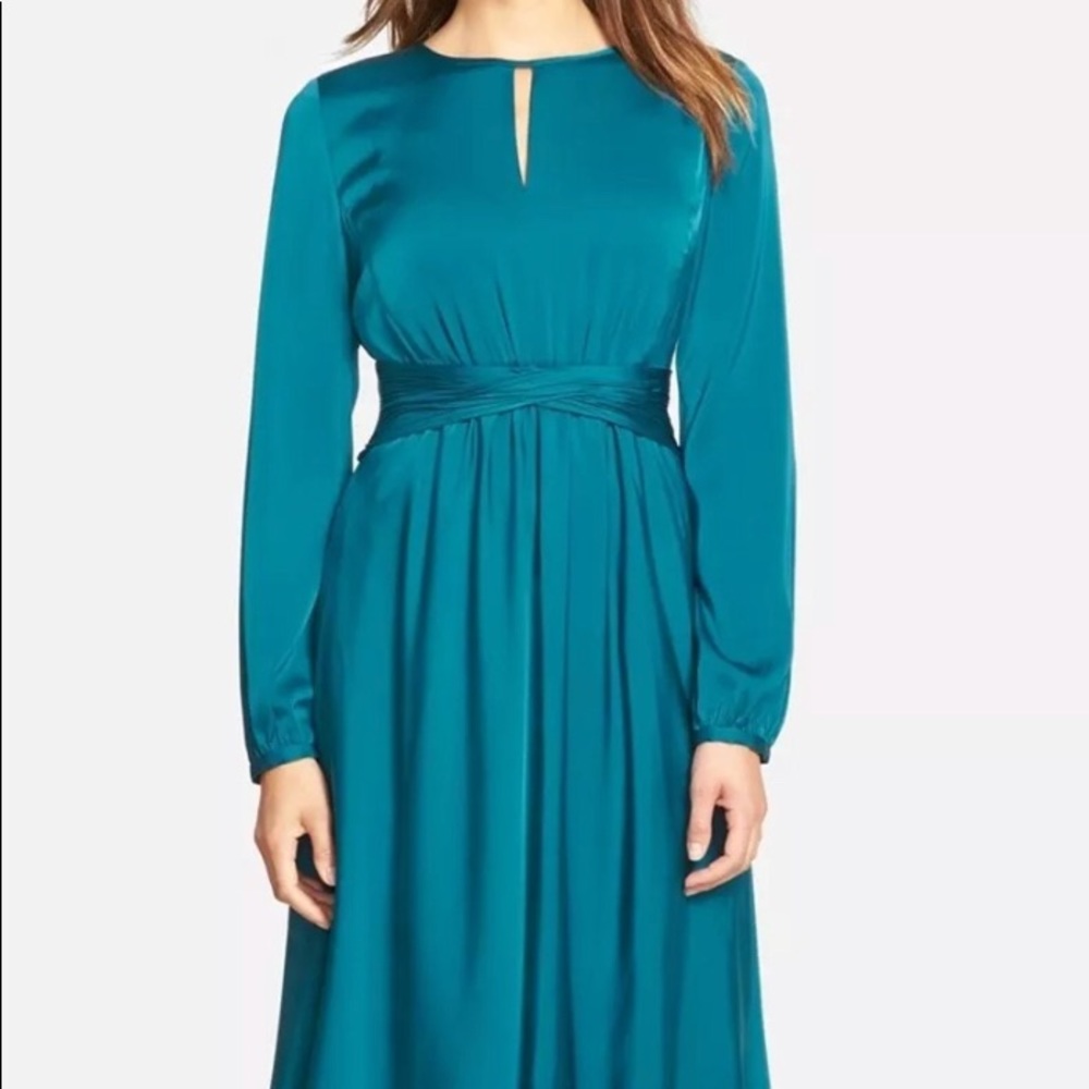 Beautiful teal dress size 4 classiquer antier